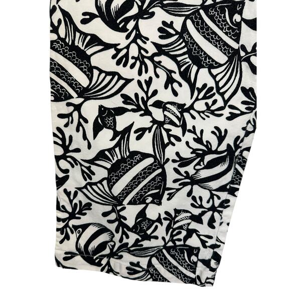 2/$30 Vintage Y2K Talbots Fish Print Capri Pants Black Nautical Petite Size 4P - Picture 4 of 9